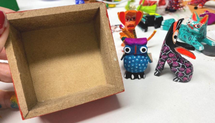 DIY Alebrije shadow boxes #craftychica #alebrijes #alebrijesmexicanos