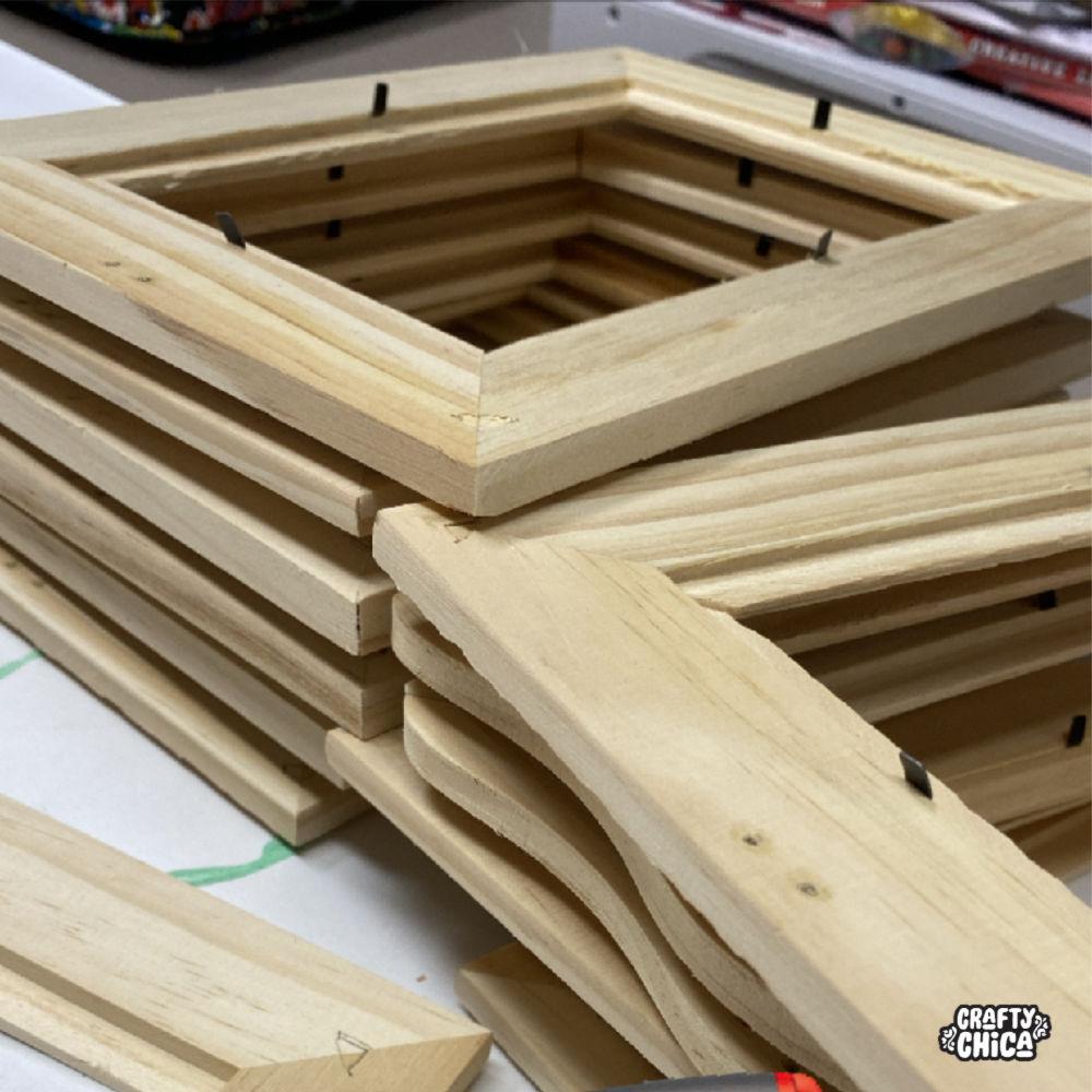 how to paint wood frames #craftychica #woodcrafts