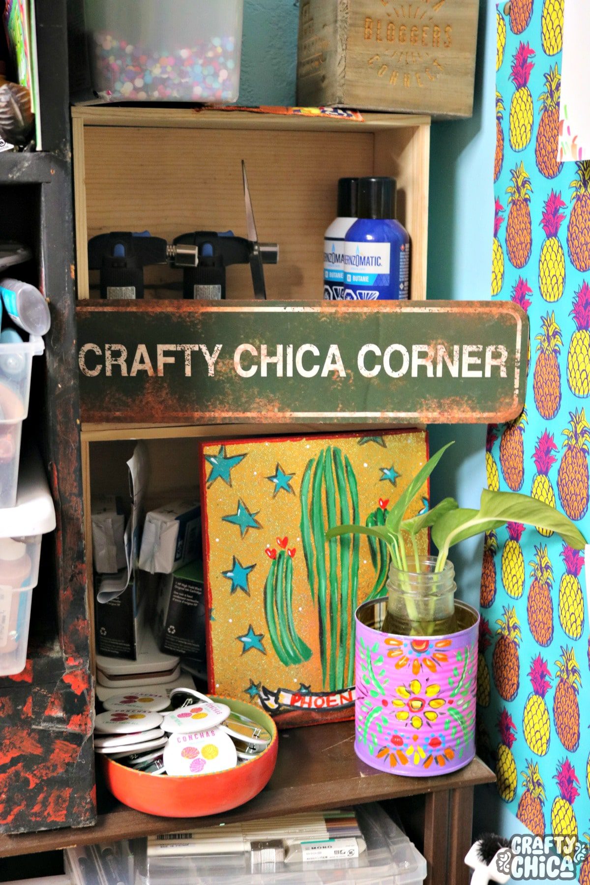 Crafty Chica's craft room tour.