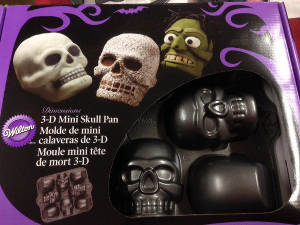 Day of the Dead Skull Cakes