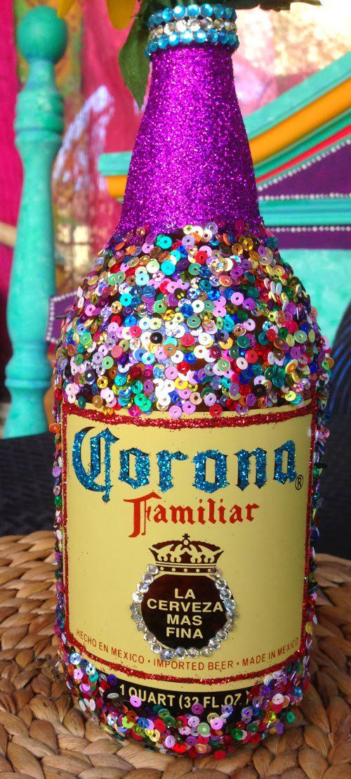 How to glitter a bottle by Crafty Chica.
