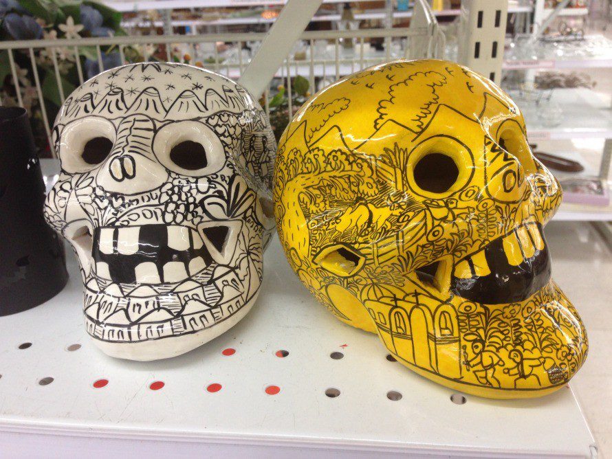 cermaic day of the dead skulls