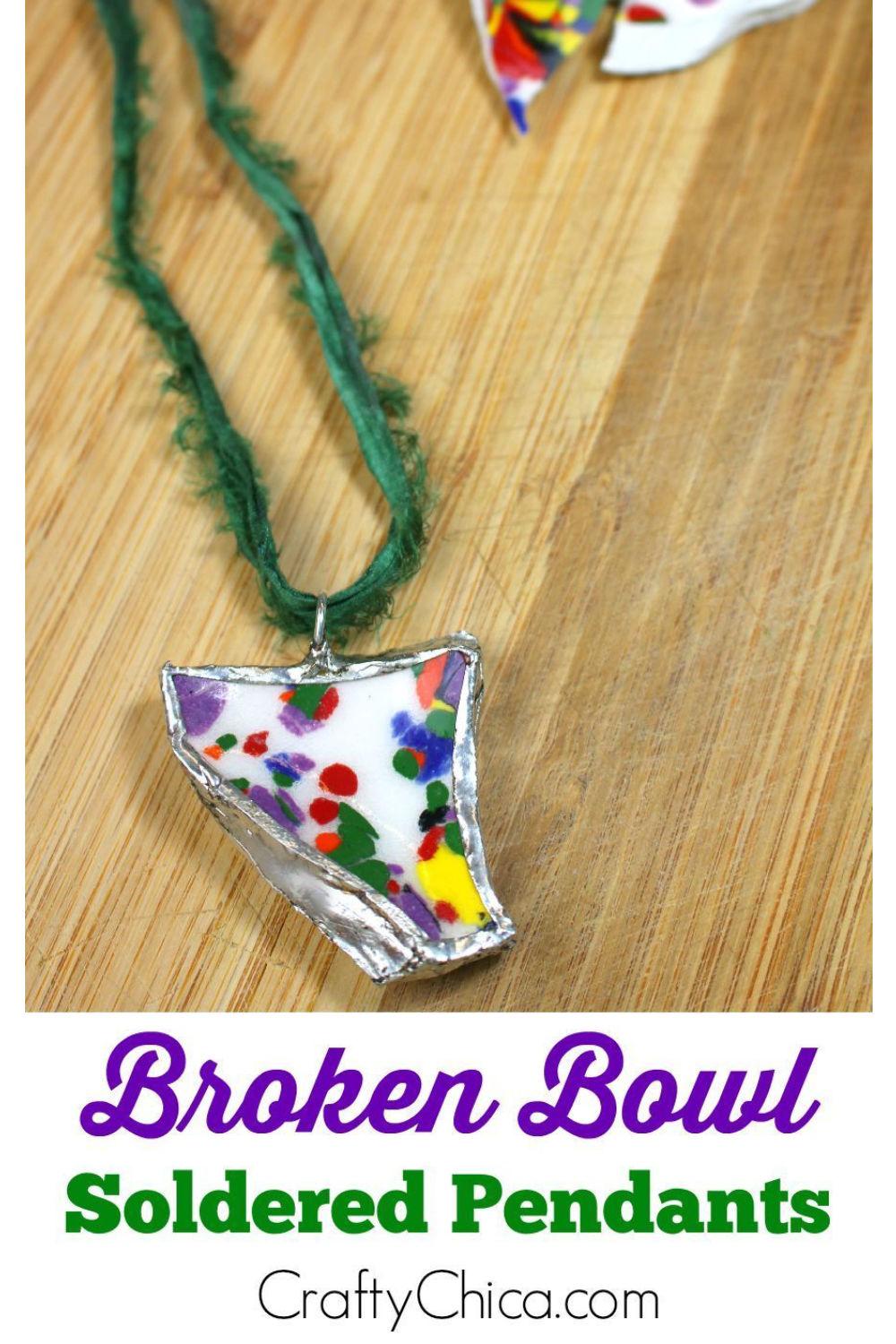 Turn your broken ceramics into necklaces! #craftychica