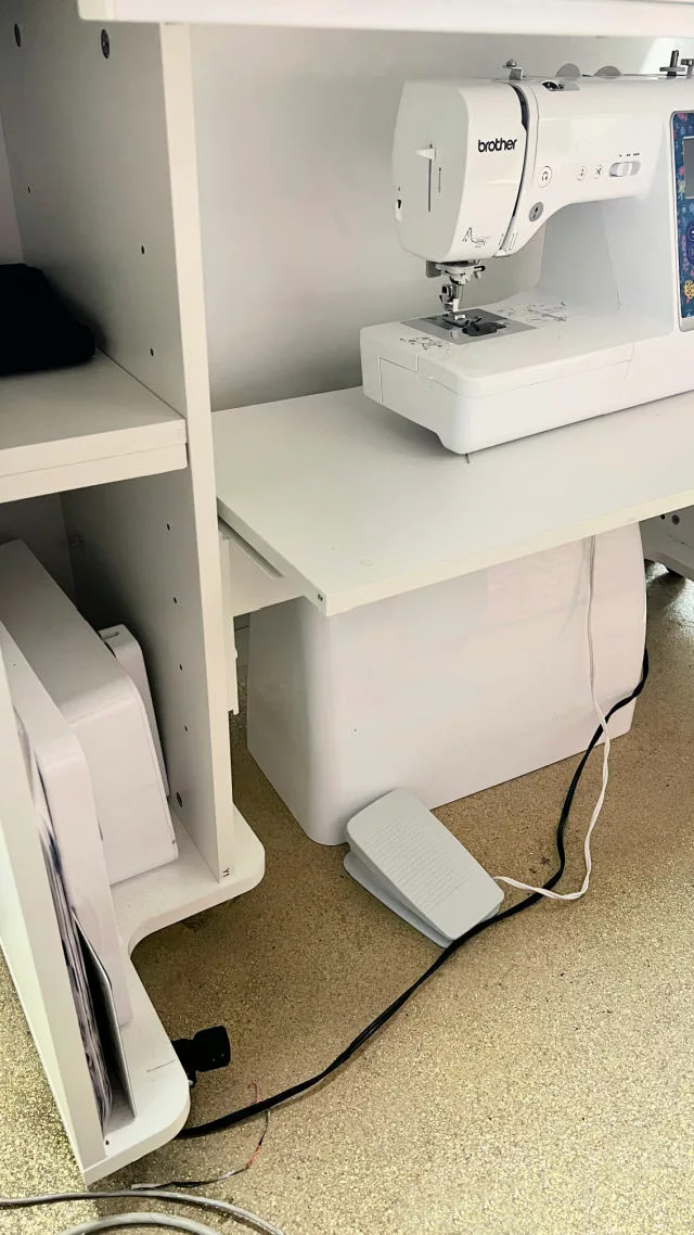 Arrow sewing cabinet