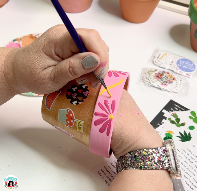 stocker ideas to decorate flower pots