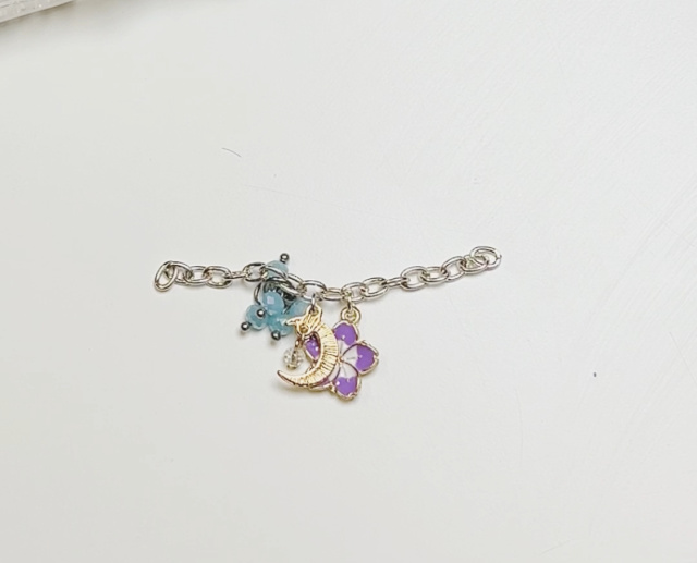 charms on a chain to make mug charms